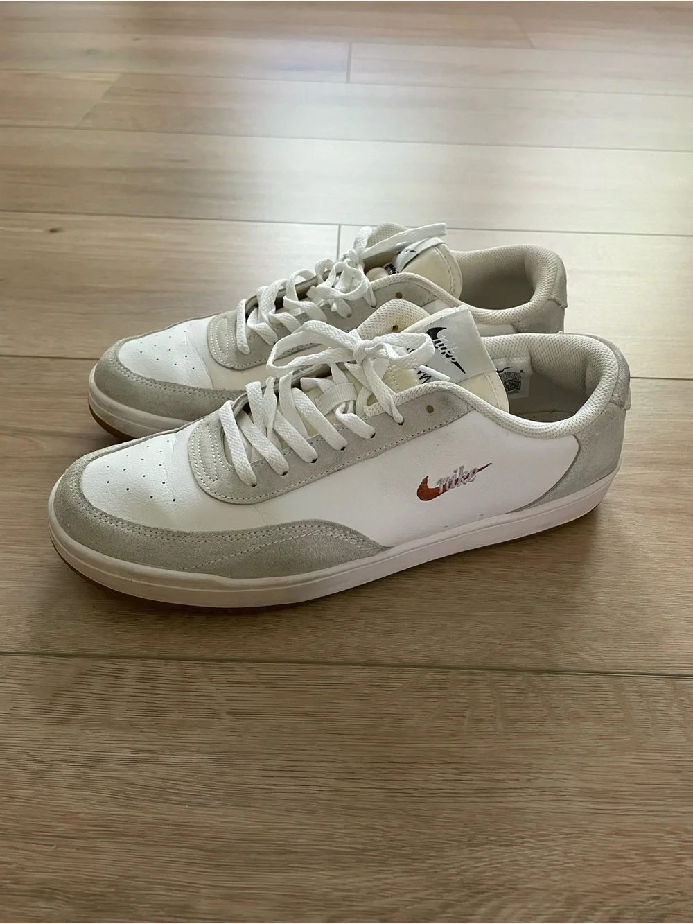 Nike Court Vintage Premium Men’s 11.5 White Low-Top Sneakers #0165